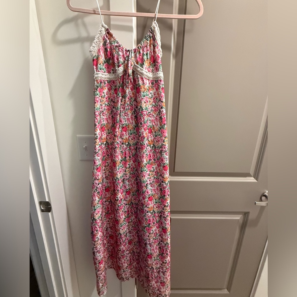 Floral Maxi Dress with Lace Trim